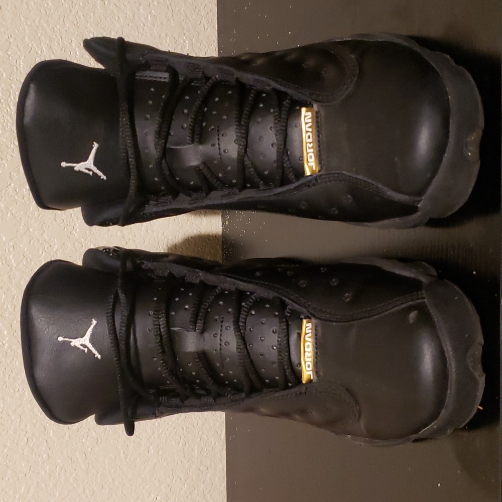 Air Jordan 13 GS Gold Glitter.